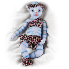 Load image into Gallery viewer, Vollence 20 inch Golden Eyes Avatar Sleeping Full Silicone Baby Doll
