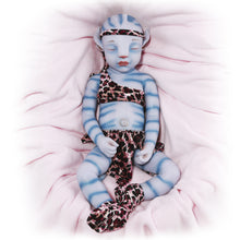 Load image into Gallery viewer, Vollence 20 inch Avatar Sleeping Full Silicone Baby Doll
